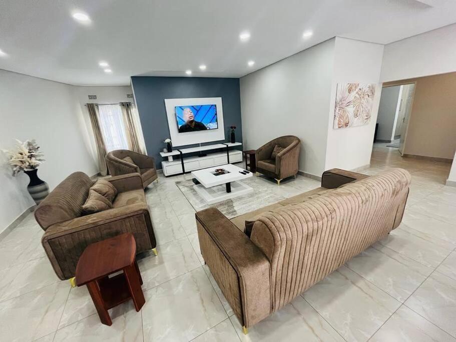 Elisheva Apartment Ndola Eksteriør bilde